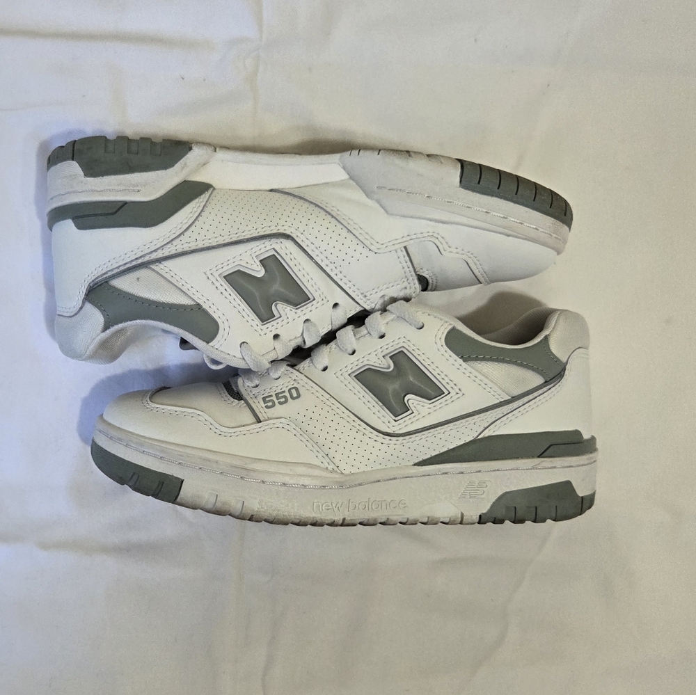 New Balance 550
